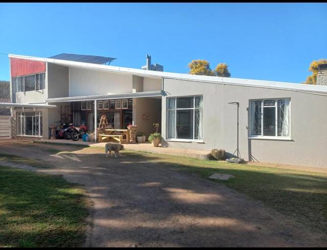 6 BEDROOM HOUSE FOR SALE IN BERGSIG